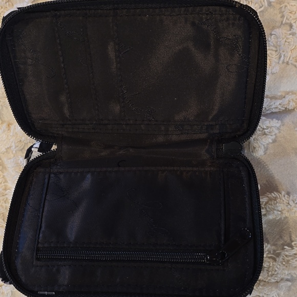 Vera Bradley Black and White Wristlet - Picture 4 of 5